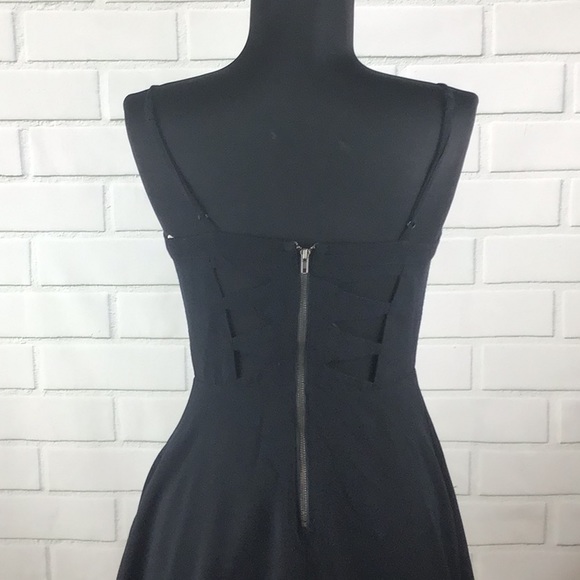 Little black dress - Picture 3 of 5